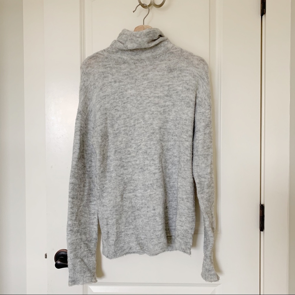 Grey turtleneck